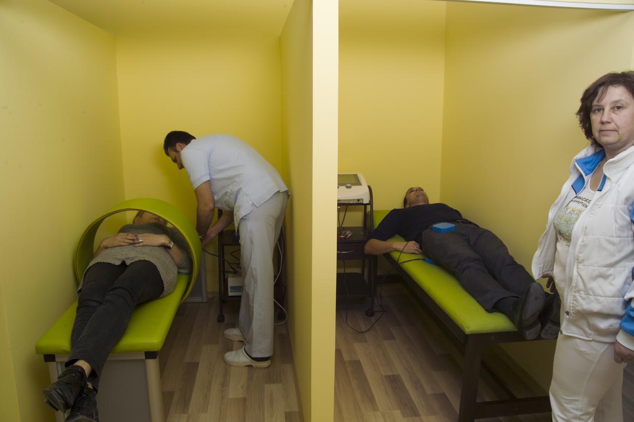 Hotel-Clinic Dr. Gechevi パヴェル・バニャ エクステリア 写真