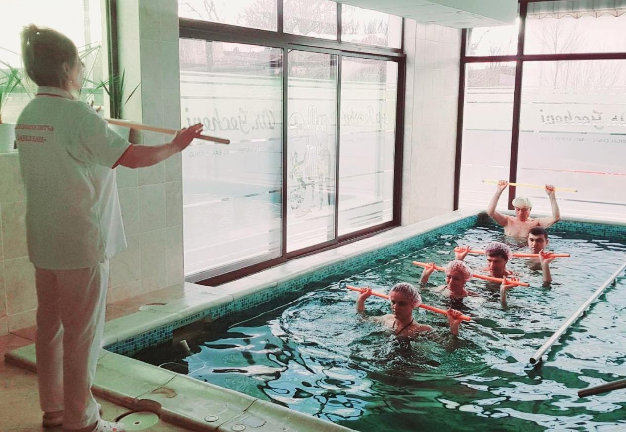 Hotel-Clinic Dr. Gechevi パヴェル・バニャ エクステリア 写真