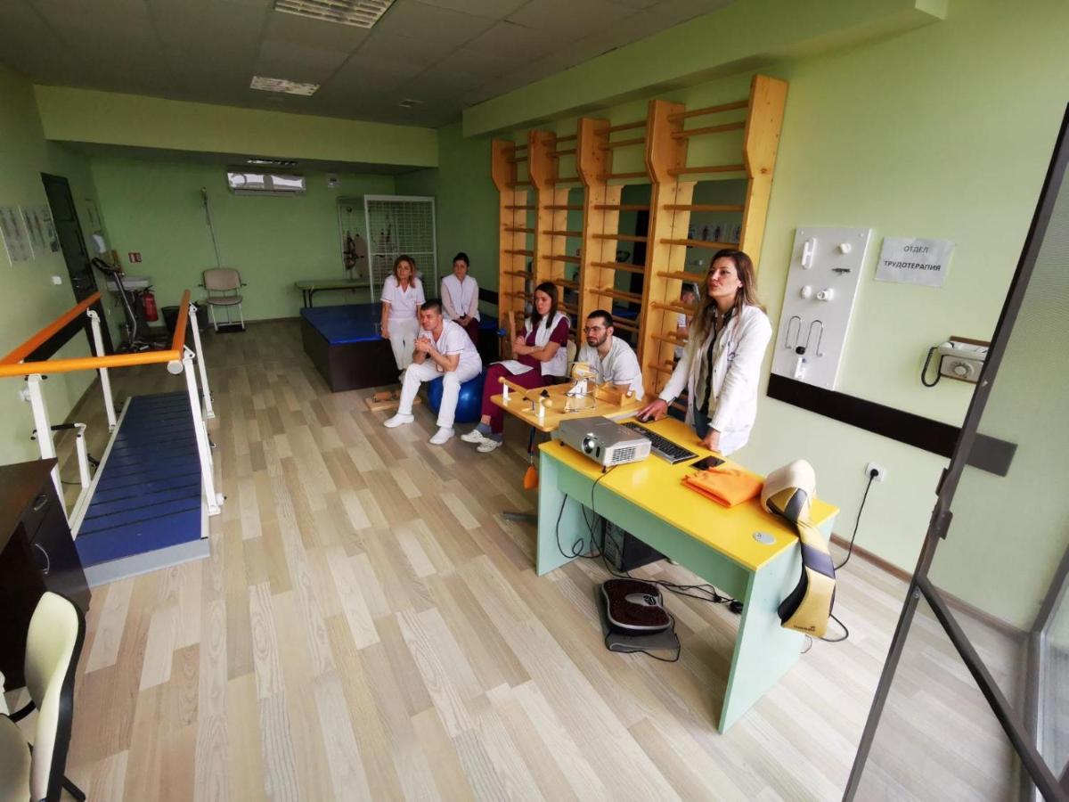 Hotel-Clinic Dr. Gechevi パヴェル・バニャ エクステリア 写真