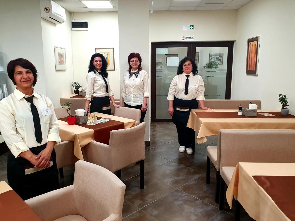 Hotel-Clinic Dr. Gechevi パヴェル・バニャ エクステリア 写真